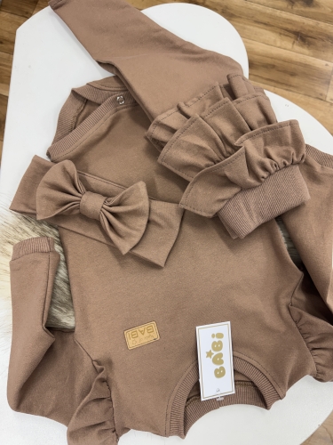 Dziewczęcy brązowy komplet dresowy legginsy z falbankami body lub bluzka oraz opaska z kokardką