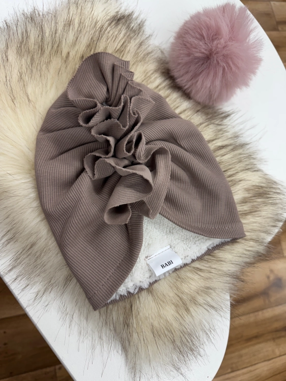 Czekoladowy turban czapka jesienno zimowa